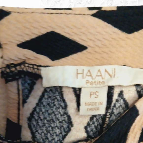 Haani Petite Sleeveless‎ Tan And Black Geometric Design Midi Dress - Picture 3 of 5